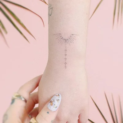 Lydia Amor tattoo 009