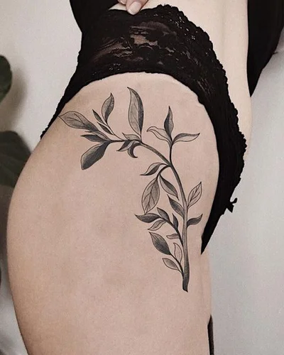 Lydia Amor tattoo 046