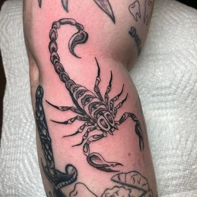 Alex Powell tattoo 011