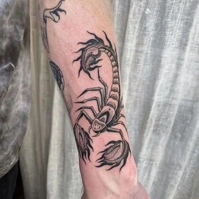 Alex Powell tattoo 041