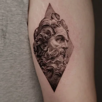 Hwi tattoo 015