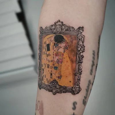 Hwi tattoo 029