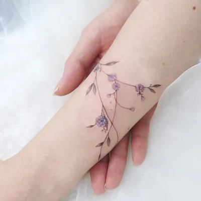 Yeon Sol tattoo 043