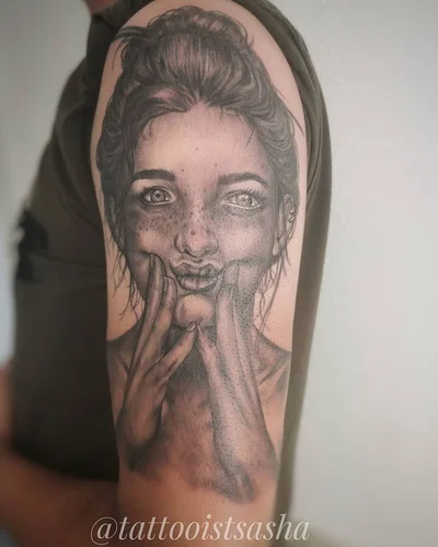 Sasha Wilkinson tattoo 007