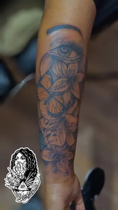 Dragon Lady Erica tattoo 039