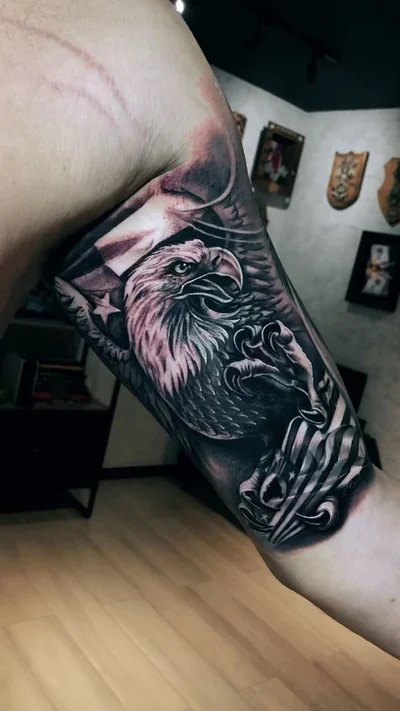 Lucas Camargo tattoo 032