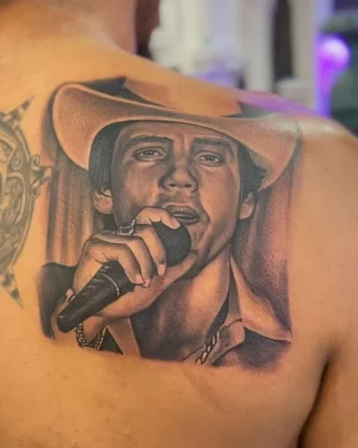 Al Villan tattoo 042