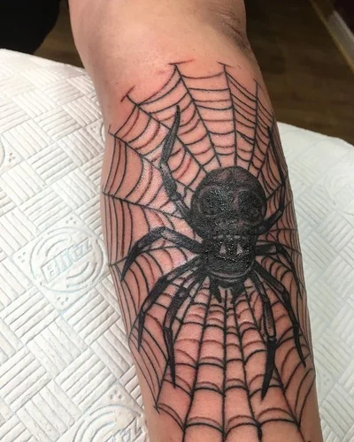 Martin Henshaw tattoo 048