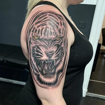 Martina tattoo 011