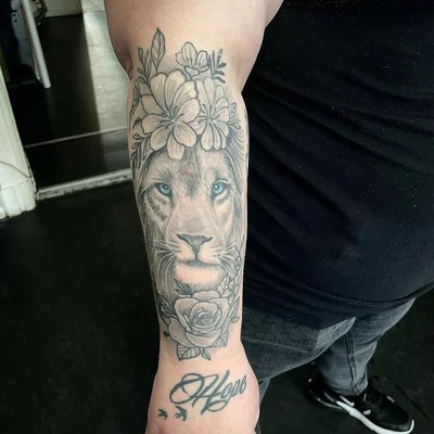 Martina tattoo 033