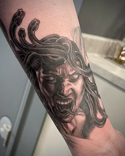 Chris Moniz tattoo 021