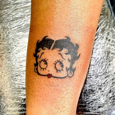 Tattooooze - Tattoo and Piercing studio tattoo 017