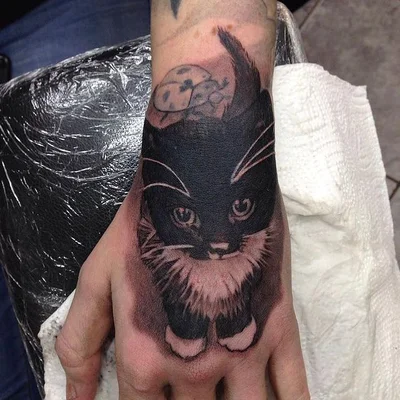Tattooooze - Tattoo and Piercing studio tattoo 018