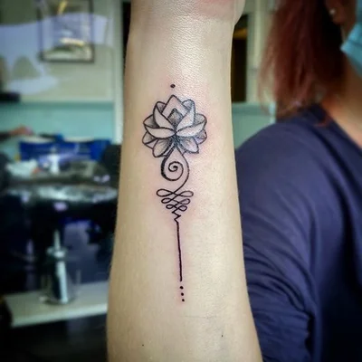 Tattooooze - Tattoo and Piercing studio tattoo 019