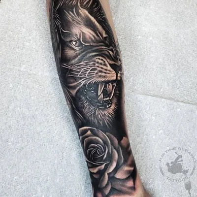 Justine Albano tattoo 002