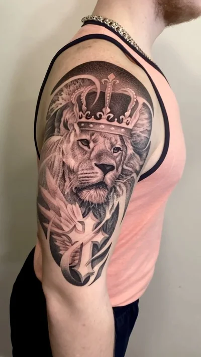 Oleg Romanov tattoo 007