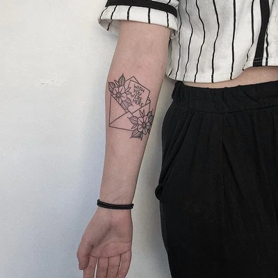Aggy tattoo 010