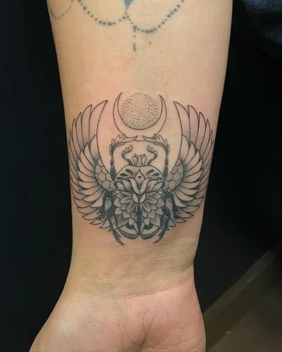 Anton Heudecker tattoo 008