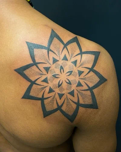 Anton Heudecker tattoo 028