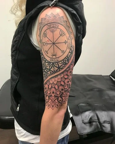 Anton Heudecker tattoo 045