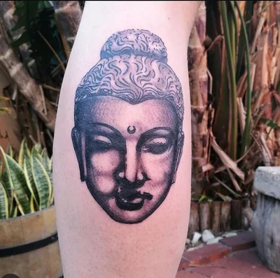 Bronwyn Esmonde-White tattoo 020
