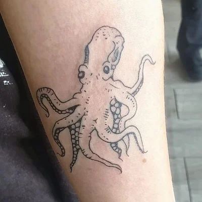 Bronwyn Esmonde-White tattoo 021