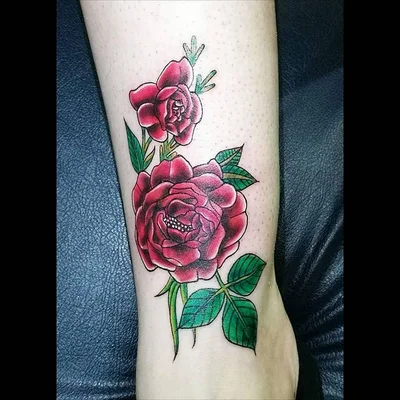 Bronwyn Esmonde-White tattoo 042