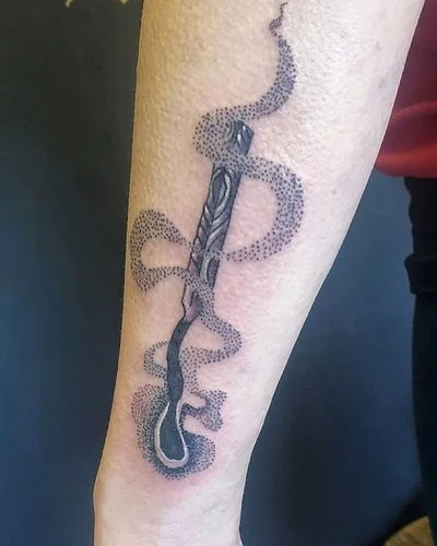 Bronwyn Esmonde-White tattoo 049
