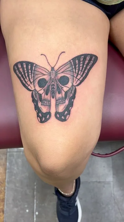 Neil Capra tattoo 047