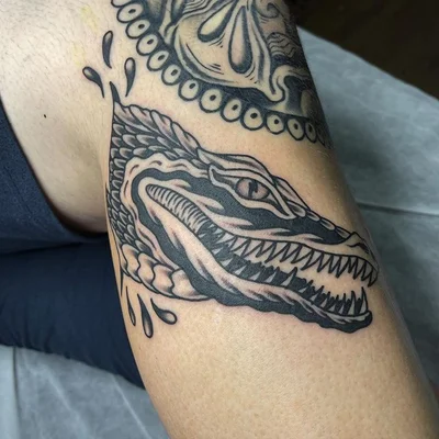 Scarlett Sophia Gilbey tattoo 025