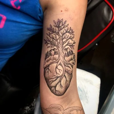 Xander Redfern tattoo 028
