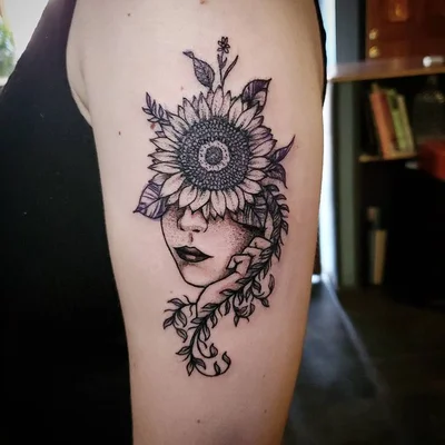 Xander Redfern tattoo 029
