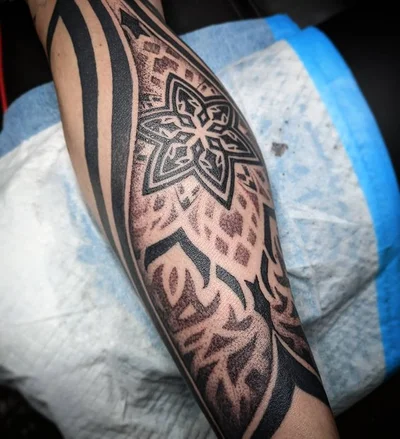 Xander Redfern tattoo 033