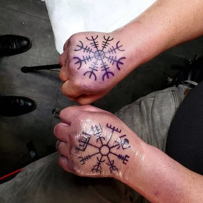 Xander Redfern tattoo 036