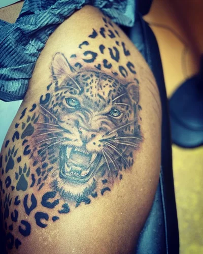 Taz Alexander tattoo 011