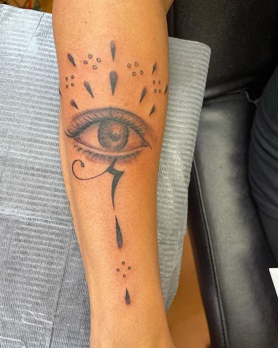 Taz Alexander tattoo 048