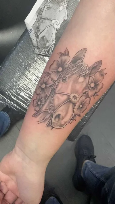 Tattoo Saunders tattoo 048