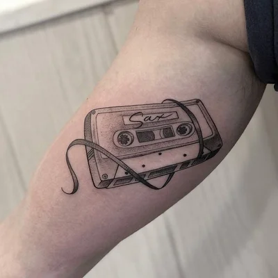 Max Müller tattoo 010