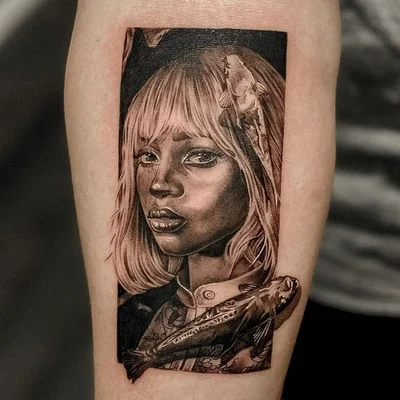 Max Müller tattoo 019