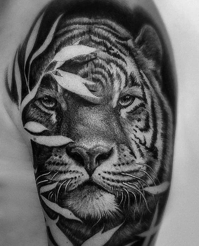Max Müller tattoo 029