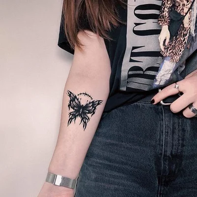Max Müller tattoo 032