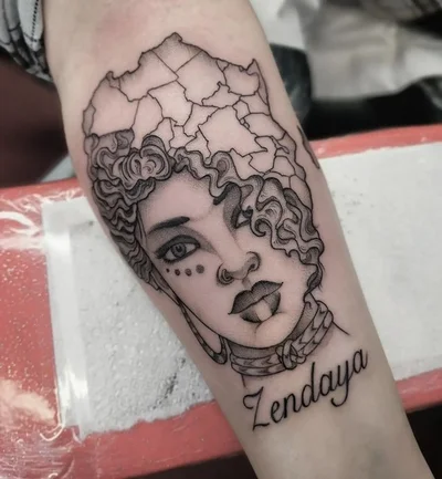 Alex Bach tattoo 033