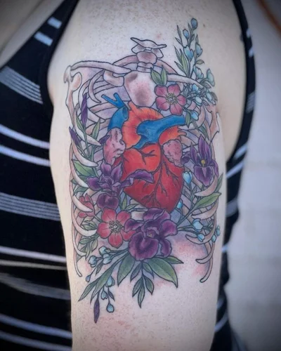 Anna Clarke tattoo 012