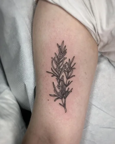 Anna Clarke tattoo 015