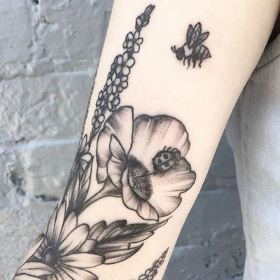 Anna Clarke tattoo 027