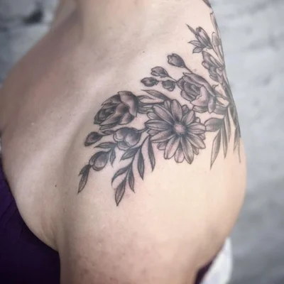 Anna Clarke tattoo 035