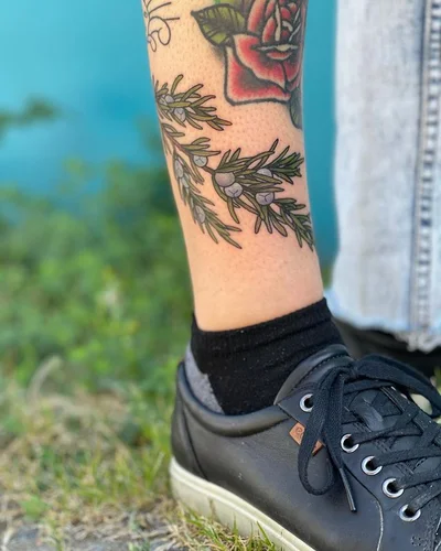 Anna Clarke tattoo 036