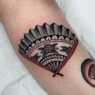 Atom Aker tattoo 009