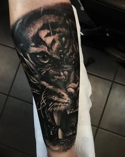 Ben McClay tattoo 014