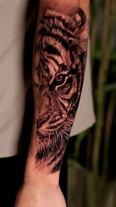 Char McGaughy tattoo 007